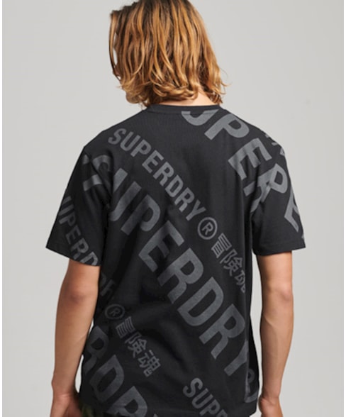 M1011520A | Core Logo T-shirt met all-overprint